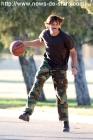 George Clooney se déchaine sur le terrain de basket