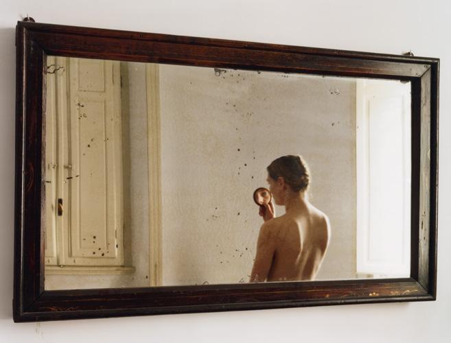 Inthemirror2_4 Inthemirror2_4