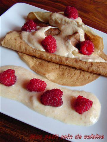Desserts Crêpes à la crème de pêche et framboises (sans lait de vache)