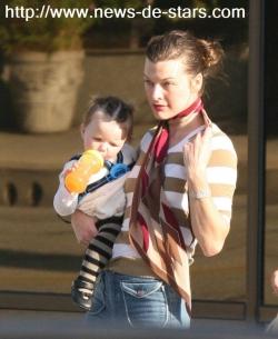 Milla Jovovich et la fille qu'elle a eue avec son fiancé Paul WS Anderson