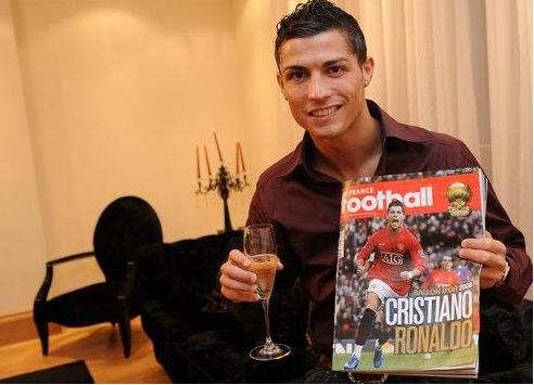 Ronaldo on Le Portugais De Manchester United A   Cras   Le Scrutin Organis   Par