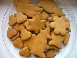 Piparitaikina / Biscuits aux ??pices (gingerbread) Pipari