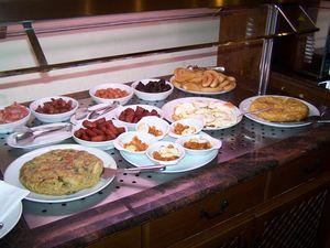 La Rioja Parador_buffet__