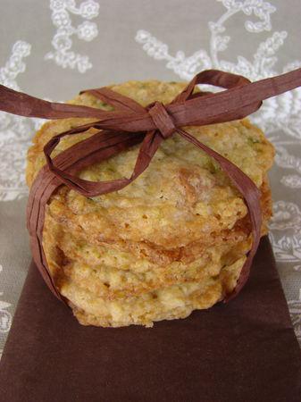 Fines galettes avoine, pistache, chocolat! DSC07952