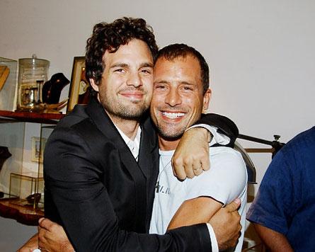 La théorie du suicide est écartée