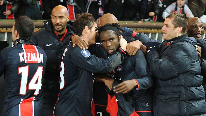 Paris (de nouveau) MAGIQUE et en 16eme de finale de la Coupe UEFA