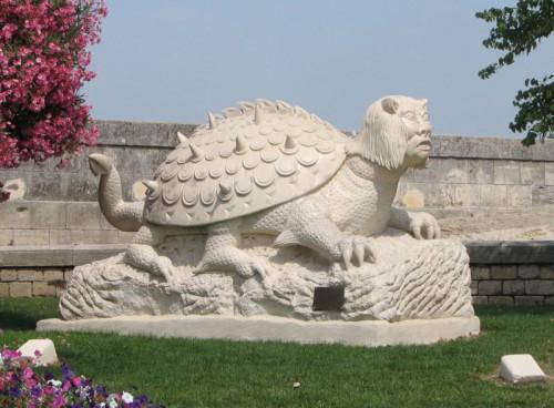 Lundi 22 décembre 2008 à Tarascon-sur-Rhône TarasqueStatue.jpg