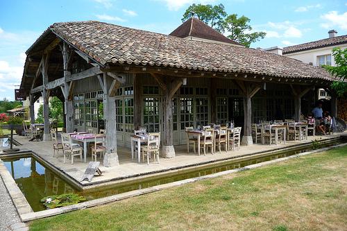 Quatre belles tables dans le Sud-Ouest P1030836
