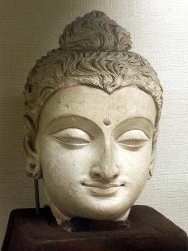 peshawar-museum-bouddha-gandara.1230051214.jpg