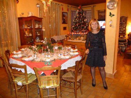 A la une: le Père-Noël en garde à vue! Et un truc IN-FAI-LLIBLE pour ne pas grossir malgré le repas du Réveillon! Si! GetAttachmentkl