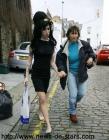 Amy Winehouse : on comprend mieux ses goûts vestimentaires...