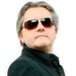 Le pseudo-journaliste s’en prend indirectement à la gauche, encore… http://images.sympatico.ca/images/Feeds/transcontinental/Elle_Quebec/zmarti91947.jpg