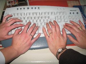 La main sur le clavier
