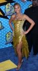 Beyoncé a enfin trouvé son style : classe et féminin (après avoir frôlé la vulgarité), regardez Elle a beau être dans les mêmes tons que celle que beyoncé porte aujourd'hui, cette robe qu'elle portait en 2003 ne fait pas du tout le même effet !