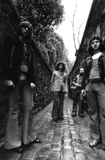 Musique : Dynastie Crisis - Faust 72 (1972) Musique : Dynastie Crisis - Faust 72 (1972)
