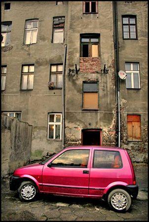 Polish_red_car_daaram