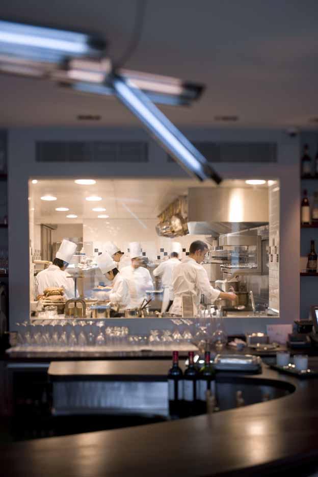 Le Restaurant Antoine, avenue de New-York dans le XVIème Le Restaurant Antoine, avenue de New-York dans le XVIème