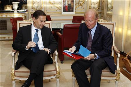 Sarkozy fait le ménage Sarkozy fait le ménage