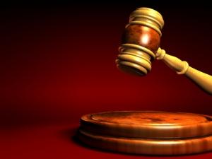 Un tribunal a déclaré que les employés soûls ne peuvent être renvoyés Justice