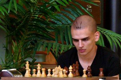 Suspense au 6e Championnat Méditerranéen d'échecs Le maître international d'échecs français Anthony Wirig - photo Chessbase