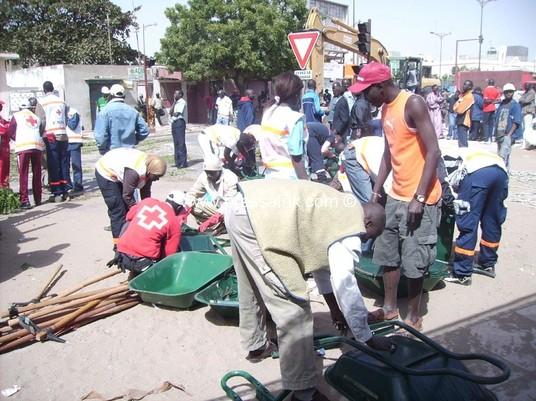 Photos: Sénégal-incendie-effondrement d'un immeuble: deux sapeurs portés disparus