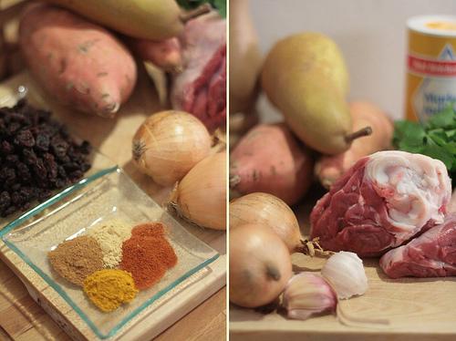 Souris d'agneau en tajine, patates douces & poires rôties Souris d'agneau & épices