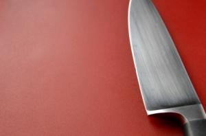 Un adolescent tue un homme après avoir annoncé son geste sur Facebook couteau