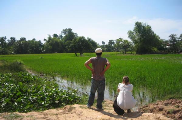 Angkor en courant, à vélo, en chanson Angkor en courant, à vélo, en chanson