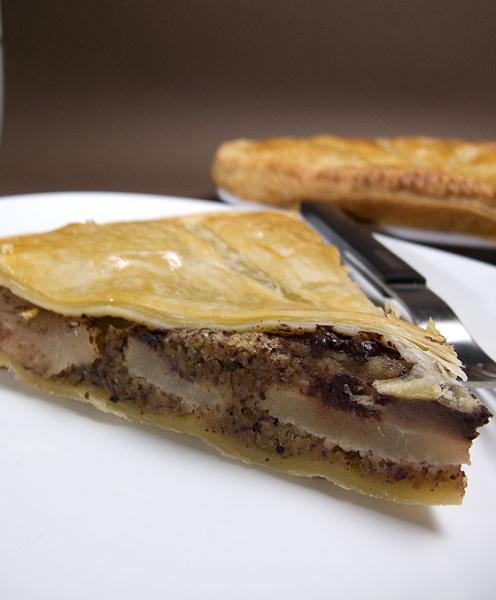 Galette des rois aux noisettes poires et chocolat Galette des rois aux noisettes poires et chocolat