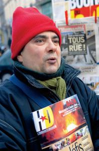 Au tribunal pour avoir vendu l'Humanité-Dimanche dans la rue Au tribunal pour avoir vendu l'Humanité-Dimanche dans la rue