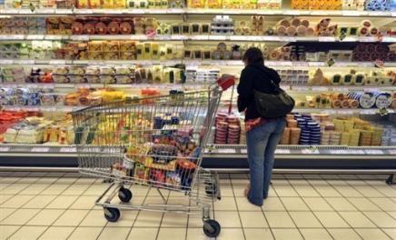 La grande distribution tarde à baisser les prix des produits alimentaires