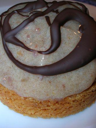 Mousse de dattes sur son sablé aux amandes 015