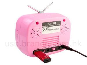 Une télé rétro comme cadre photo numérique ULIFE022300_05_L