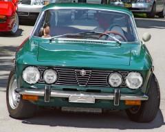 Alfa-Romeo-2000-GT-Veloce-Green-st.jpg