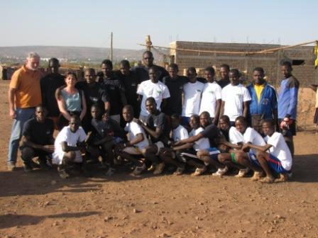 Des maillots du Conseil Général de l'Orne pour des footballeurs de Sabalibougou au Mali