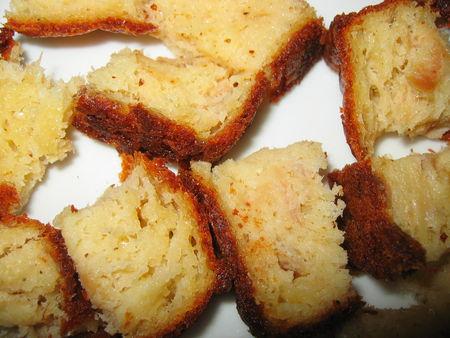 Délicieux et incontournable cake au thon IMG_0283