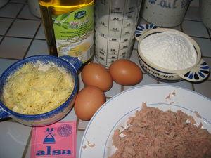 Délicieux et incontournable cake au thon IMG_0236