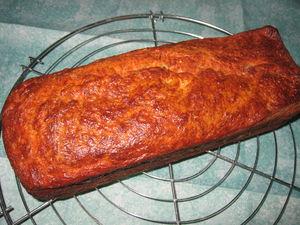 Délicieux et incontournable cake au thon IMG_0253