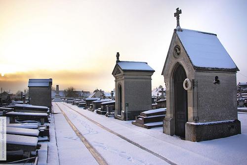Il neige sur la ville-1