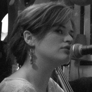 Coup Foudre Siobhan Wilson Signée Major Company, elle prépare premier album voix angélique service d'une douce musique folk
