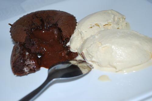 JFK: ses recettes préférées:fondant au chocolat et glace à la vanille