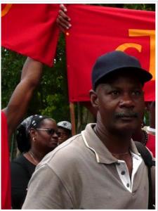 Le témoignage accablant d'un Guadeloupéen tabassé par les CRS Le témoignage accablant d'un Guadeloupéen tabassé par les CRS