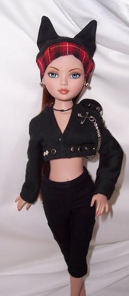 Ma commande de vêtements OOAK avance :)