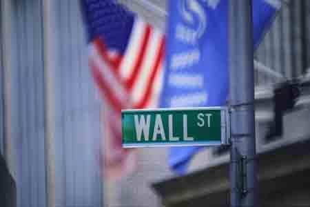 Wall Street livide face aux nouvelles limitations des bonus des banquiers