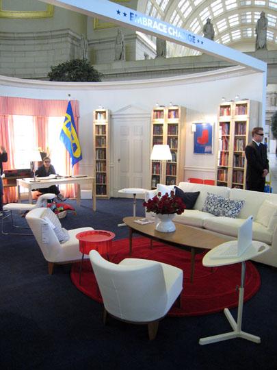IKEA + la déco du Bureau Ovale = double-effet Guerrilla-marketing + Outil web virtuel... IKEA + la déco du Bureau Ovale = double-effet Guerrilla-marketing + Outil web virtuel...