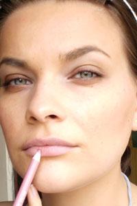 Maquillage printemps été 2009 de Revlon + Rouge à lèvres Shiseido