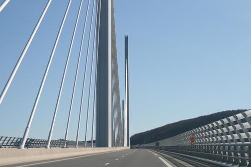 Viaduc de Millau Mon premier post depuis le sud : Le viaduc de Millau