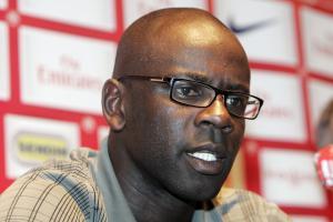 Yves Jégo envoyé jouer les «inutilités» en Guadeloupe… lilian-thuram-3-fev-2009.1235475509.jpg