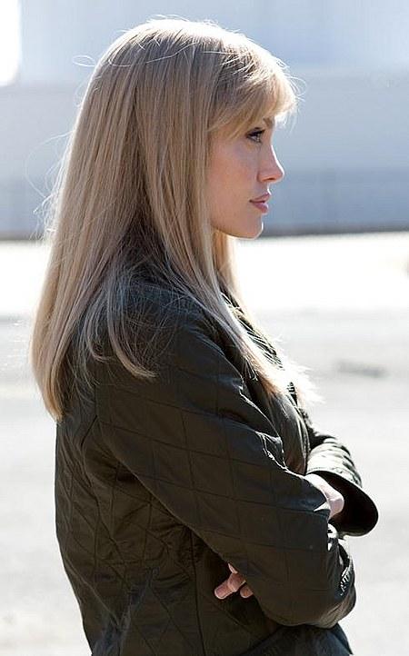 Angelina Jolie dans Salt