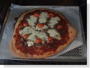 Pizza maison, steak hache tomate